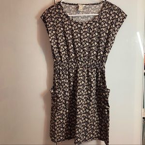 FOREVER 21 FLORAL DRESS